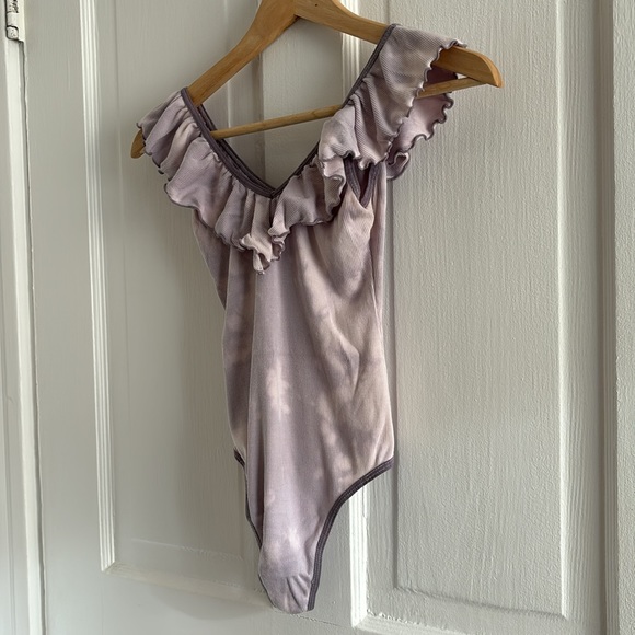 Wilfred | Danette Tie Dye Ribbed Ruffle Bodysuit XS - Picture 4 of 4